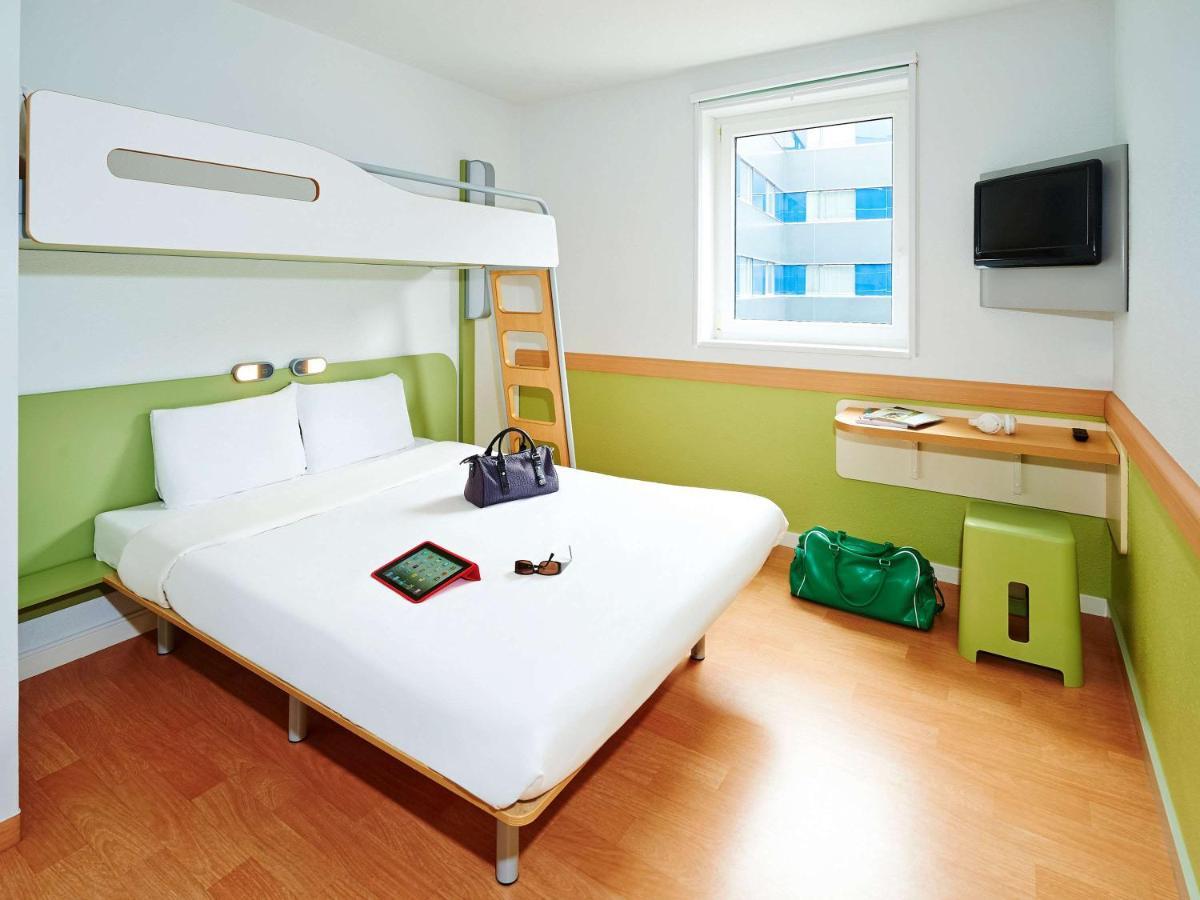 Hotel Ibis Budget Lyon Sud Saint-Fons A7 ภายนอก รูปภาพ