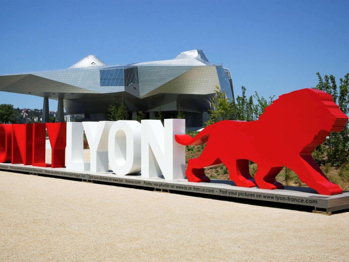 Hotel Ibis Budget Lyon Sud Saint-Fons A7 ภายนอก รูปภาพ