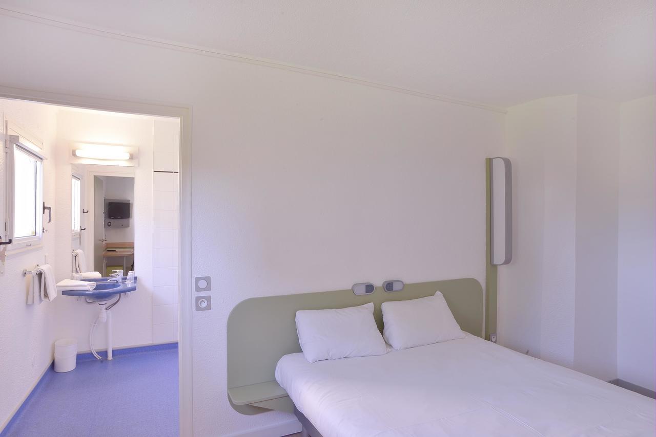 Hotel Ibis Budget Lyon Sud Saint-Fons A7 ภายนอก รูปภาพ