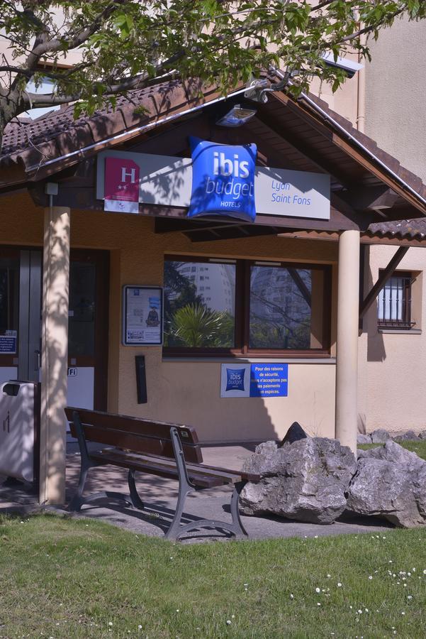 Hotel Ibis Budget Lyon Sud Saint-Fons A7 ภายนอก รูปภาพ