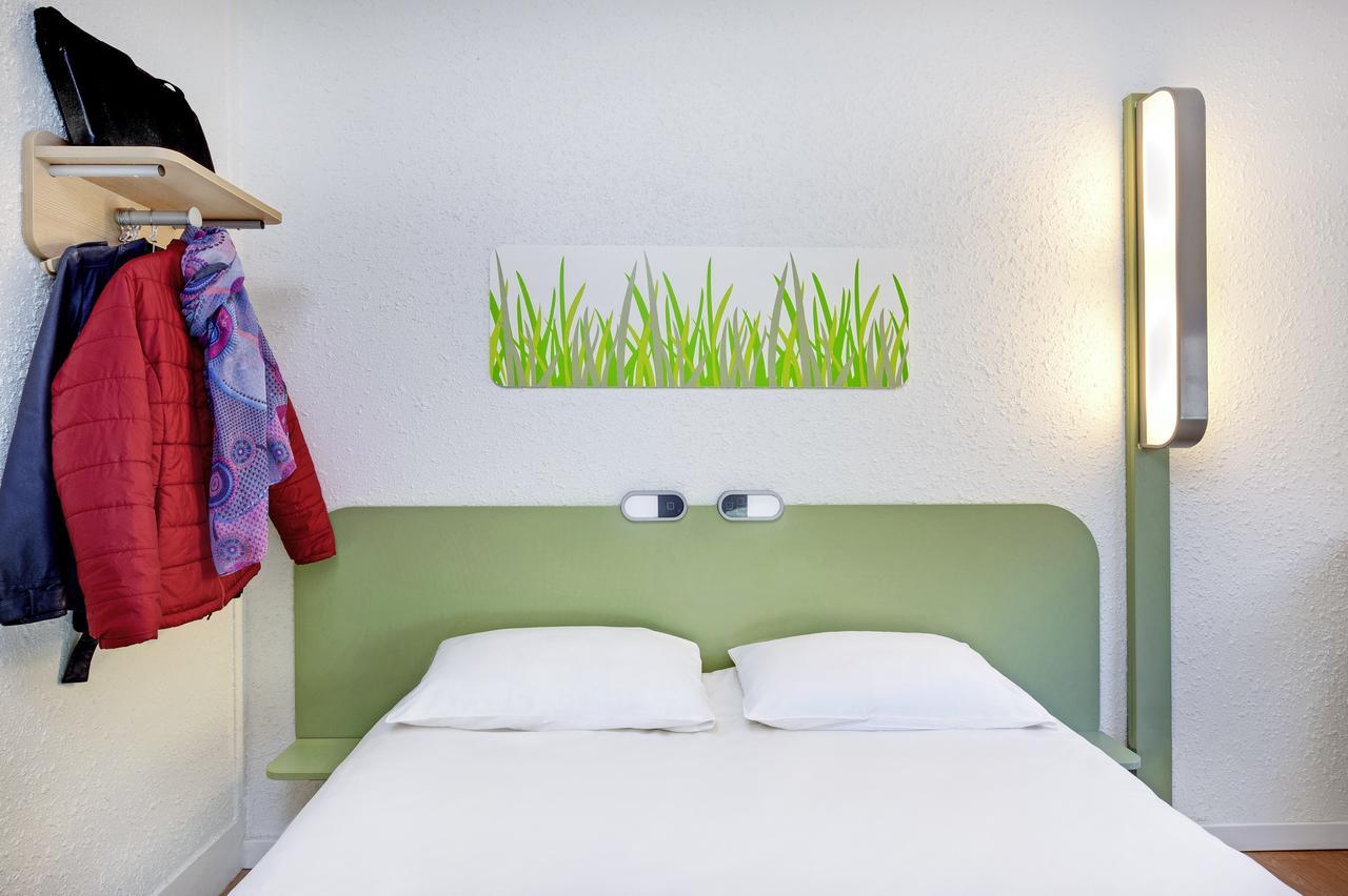 Hotel Ibis Budget Lyon Sud Saint-Fons A7 ภายนอก รูปภาพ