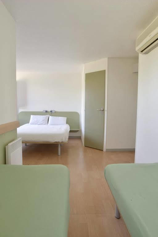 Hotel Ibis Budget Lyon Sud Saint-Fons A7 ภายนอก รูปภาพ